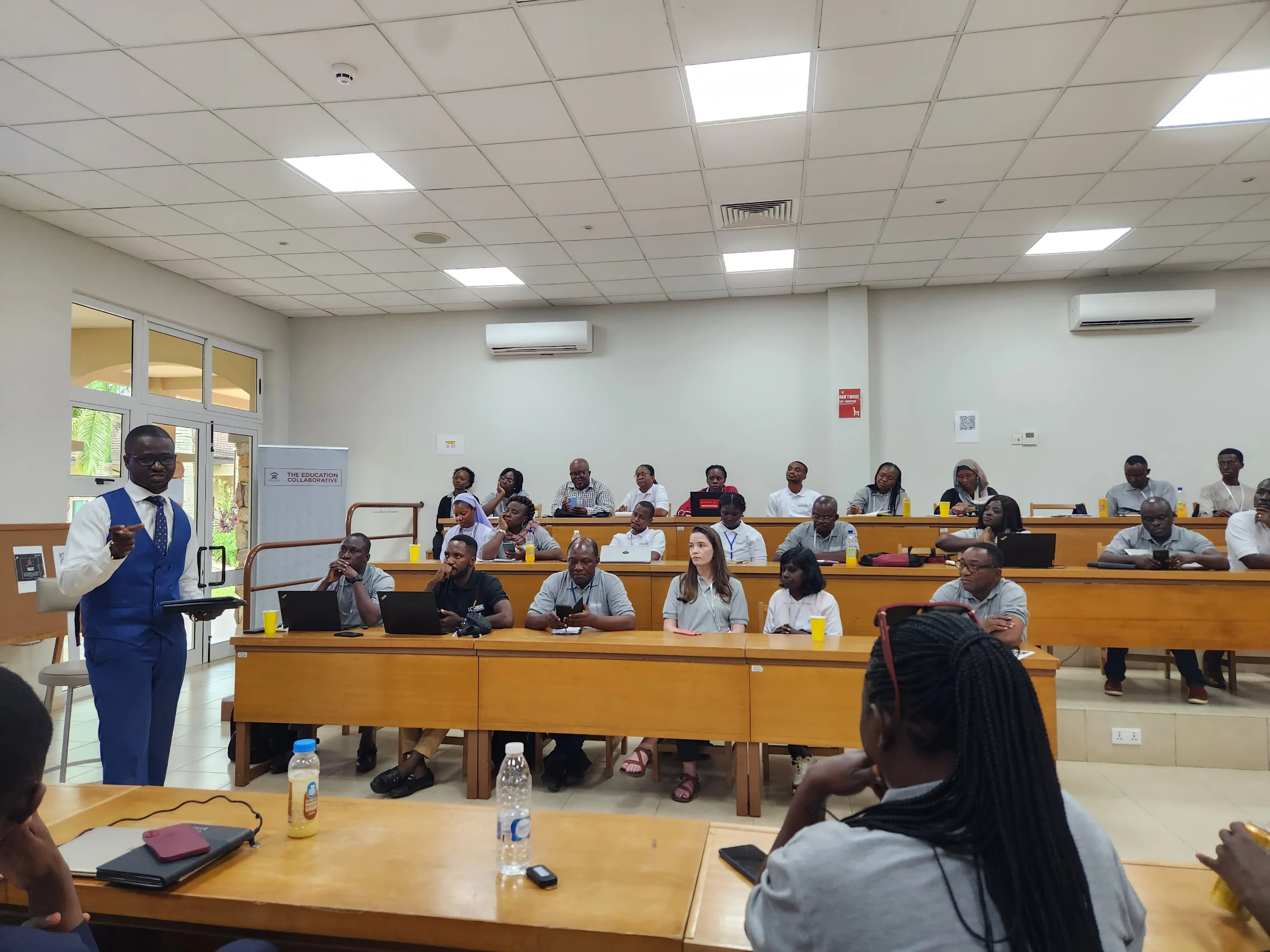 Nelson Madiba Amo speaking to an audience of entrepreneurs and partners